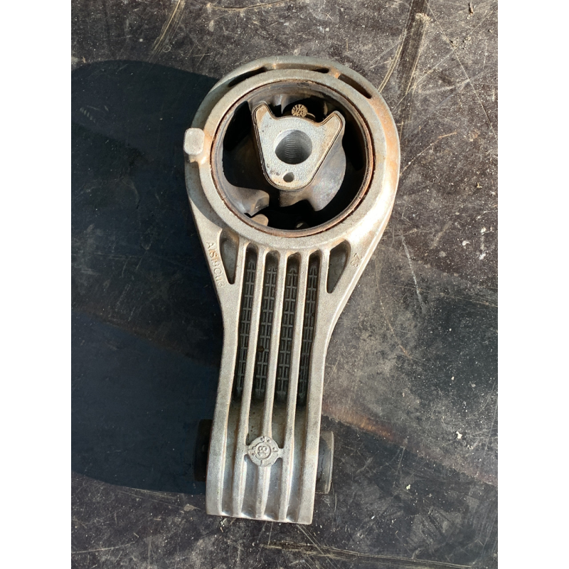 Подушка двигуна задня Renault Trafic /Opel Vivaro /Nissan Primastar  9816338580