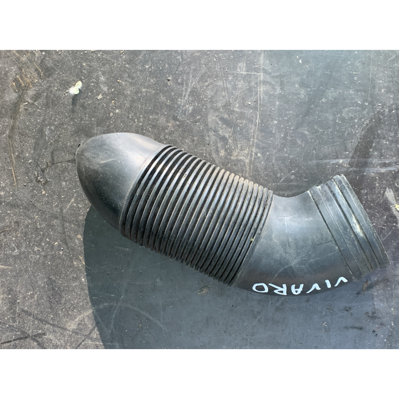 Патрубок повітряного фільтра Renault Trafic /Opel Vivaro /Nissan Primastar 446074 7M3129627 7M216W633DA