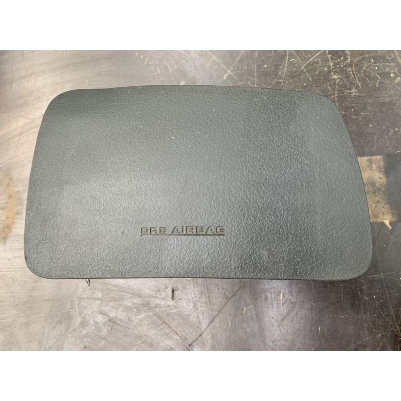 Подушка безпеки пасажирська (в торпедо) Toyota Yaris 0589P1000639