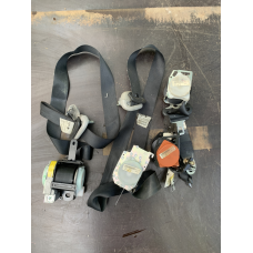 Ремінь безпеки передній лівий/правий Toyota Yaris 732200D061C2 732200D061
