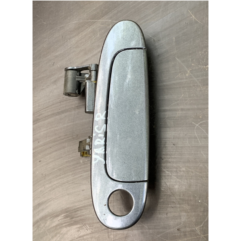 Зовнішня ручка передніх правих дверей Toyota Yaris 6921052010