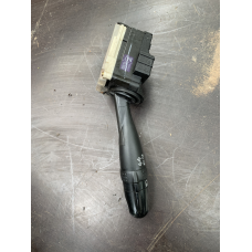 Перемикач світла фар покажчиків повороту Toyota Yaris 0D070173849 0D070-173849 84140-52020