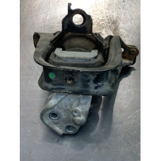 Подушка (опора двигуна права передня) Toyota Yaris P10 123620A010 12362-0N010