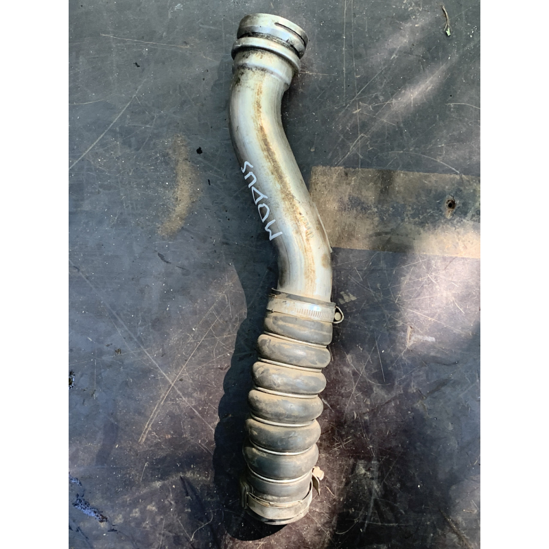 Патрубок інтеркулера Renault Modus 8200447887 Патрубок інтеркулера Renault Modus 8200447887