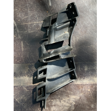Кронштейн кріплення бампера передній лівий Renault Modus 8200213544