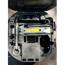 Вкладка колеса запасного/комплектатора Renault Modus 8200225839 8200696876