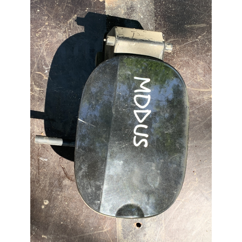 Лючок безнобака/ кришка паливного бака Renault Modus 8200213440 8200277629