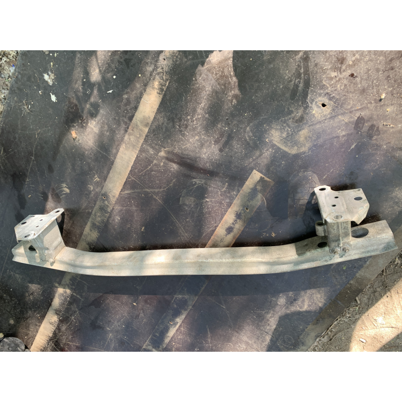 Підсилювач бампера передній Renault Modus 8200104187 Підсилювач бампера передній Renault Modus 8200104187