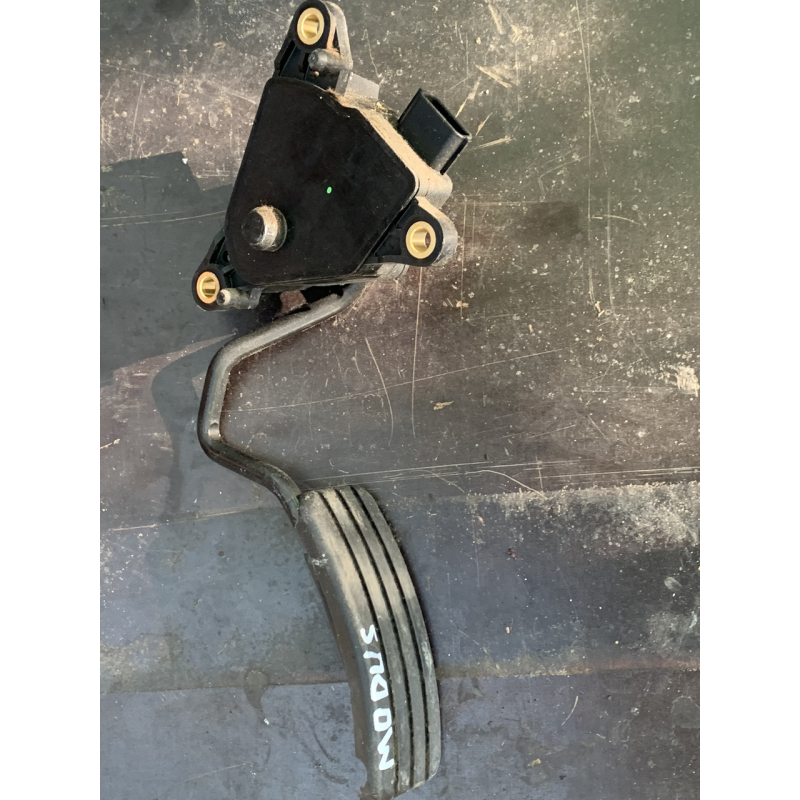 Педаль газу (акселератор) Renault Modus  8200139319