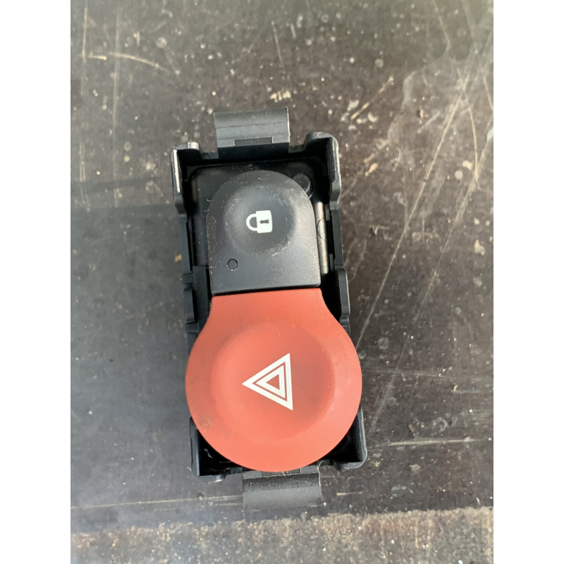 Кнопка аварійної пригоди Renault Modus 8200214898