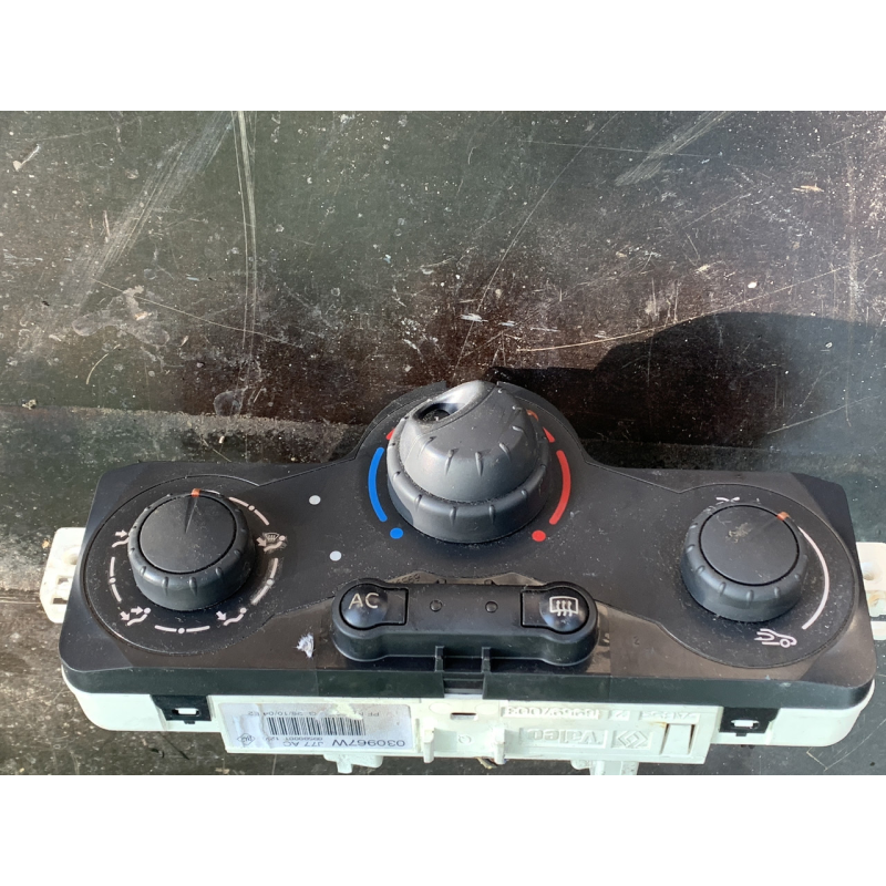 Блок керування пічкою Renault Modus 69590001 69597003 030967W Блок керування пічкою Renault Modus 69590001 69597003 030967W