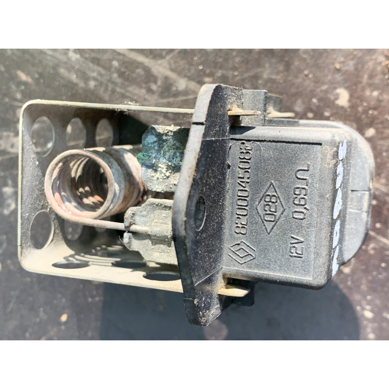 Регулятор обертів вентилятора охолодження (блок керування) Renault Modus 8200045082 Регулятор обертів вентилятора охолодження (блок керування) Renault Modus 8200045082