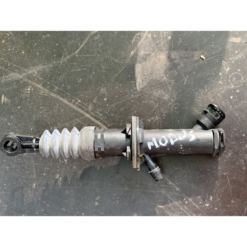Головний циліндр зчеплення Renault Modus 8200227622