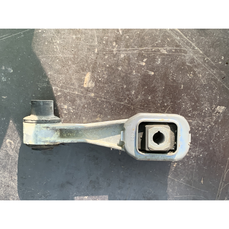 Подушка двигуна права Renault Modus 8200239893