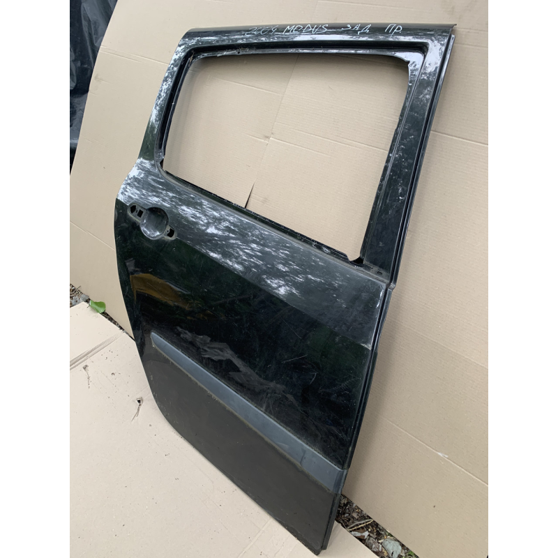 Задні права дверцята Renault Modus 7751475520 8200227424