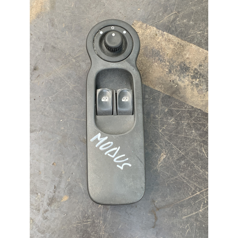 Блок керування склопідіймачами Renault Modus 8200277630 214943B