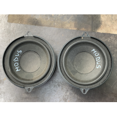 Динамік передніх дверей правий/ лівий  Renault Modus  8200167235  8200167236