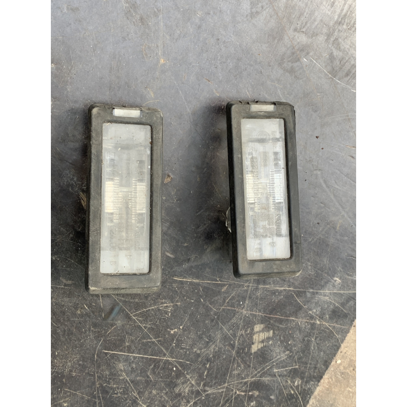 Ліхтар підсвічування номерного знака Renault Modus 8200013577
