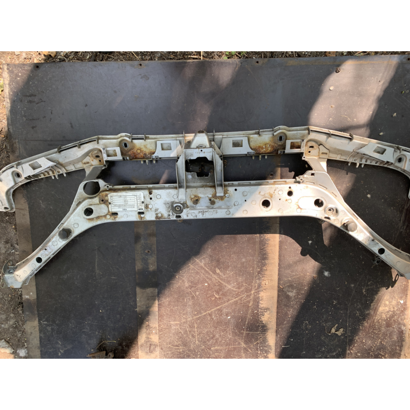 Панель передня (телевізор) Ford Focus 2M518B041CE 2M518B041 Панель передня (телевізор) Ford Focus 2M518B041CE 2M518B041