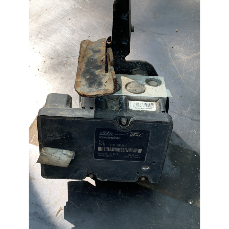 Блок керування ABS Ford Focus MK1 2M51-2M110-EE 2M512M110EE 5WK84031