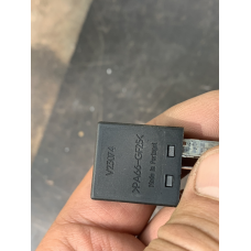 Автомобільне реле 2W9314B192BA 2W9314B192BA Ford
