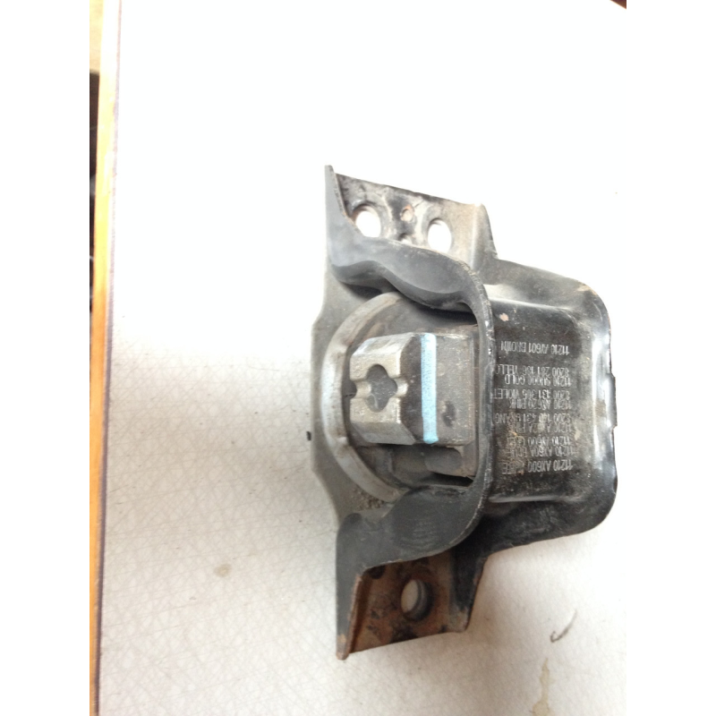 Подушка двигуна NISSAN MICRA K12 E