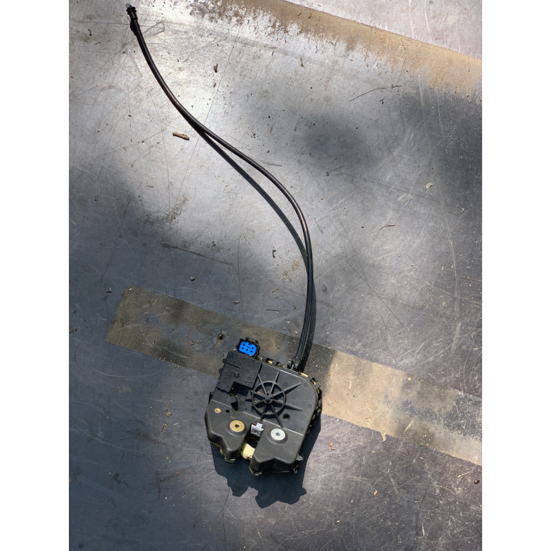 Замок кришки багажника Ford Focus MK1 1S4A43102-AB 1S4A43102AB
