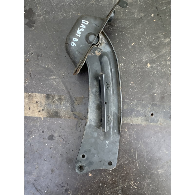Важіль поздовжній задній лівий Volkswagen Passat B6 3C0505129B 3C0971047