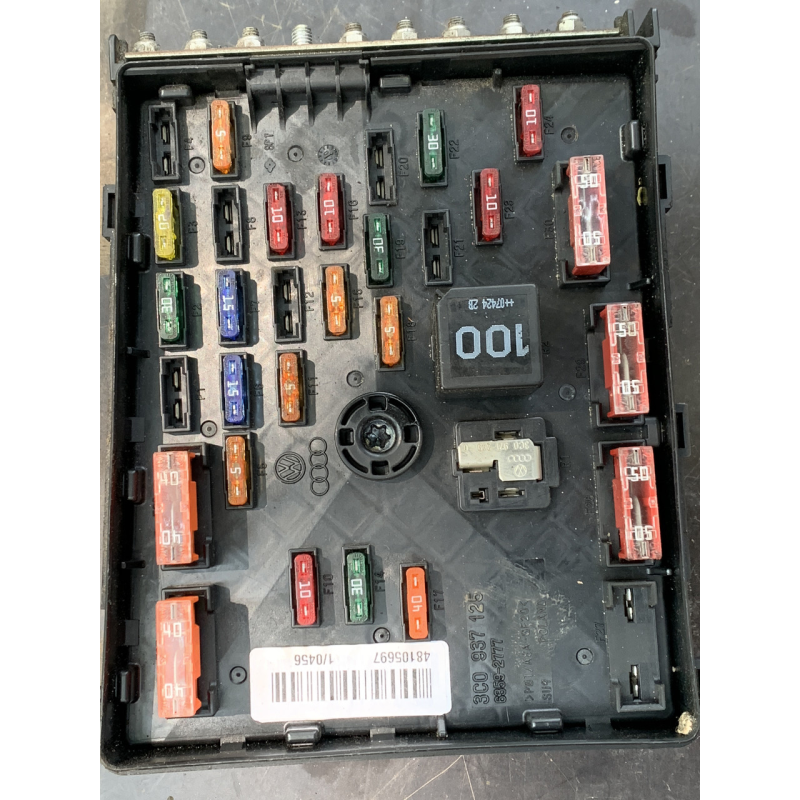 Блок запобіжників Volkswagen Passat B6 3C0937125 6359-2777
