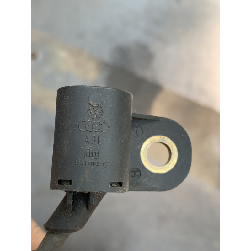 Датчик розподільного вала Volkswagen Passat B6 03L906433 VAG 03L906433