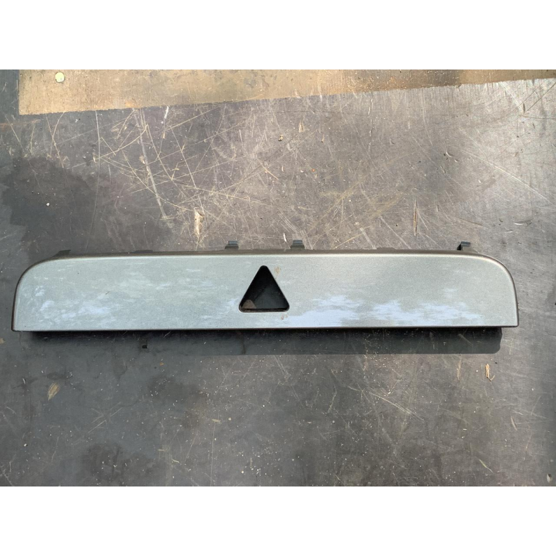 Накладка центральної консолі Volkswagen Passat B6 3C0858063G
