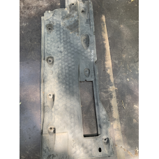 Захист днища права Volkswagen Passat B6/Фольксваген Пассат Б6  3C0825202E