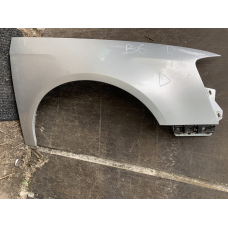 Крило переднє праве Volkswagen Passat B6 3C0821022 3C0807184