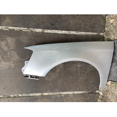 Крило переднє ліве на Volkswagen Passat B6 3C0807183 3C0821021