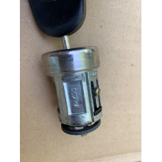 Личинка замка запалювання Ford Mondeo 1 DP483 1022461 102246