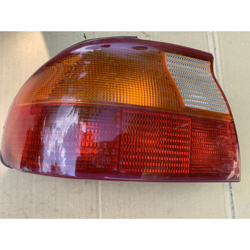 Ліхтар задній лівий Ford Mondeo 93BG13N004BA