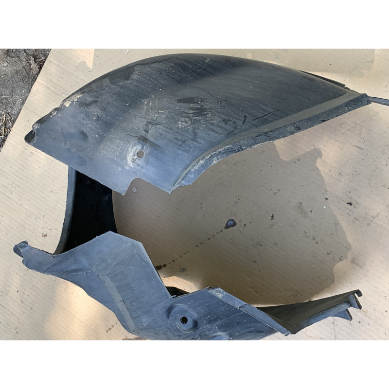 Підкривок передній правий Ford Mondeo MK1 93BG 16114 AH 93BG16114AH