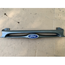 Решітка радіатора Ford Mondeo MK1 93BG8A133AEW