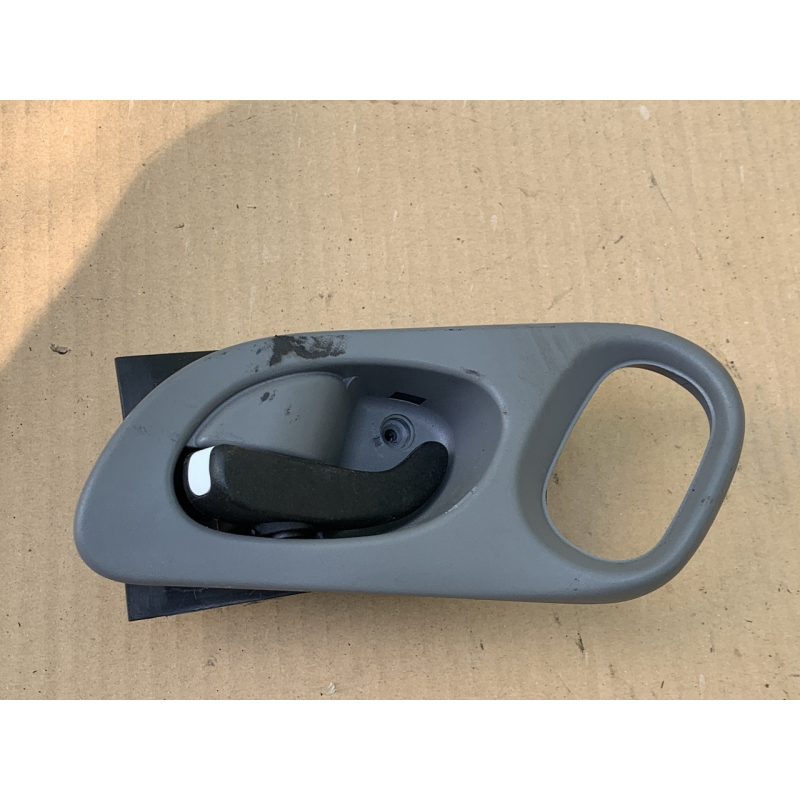 Внутрішня ручка передніх лівих дверей Ford Mondeo MK1 93BB-F22601-AE 93BB-F22621-BGW