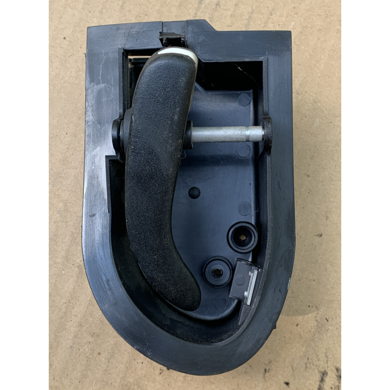 Ручка дверей внутрішня ліва Ford Mondeo MK1 93BB-F22601-AE 93BBF22601AE