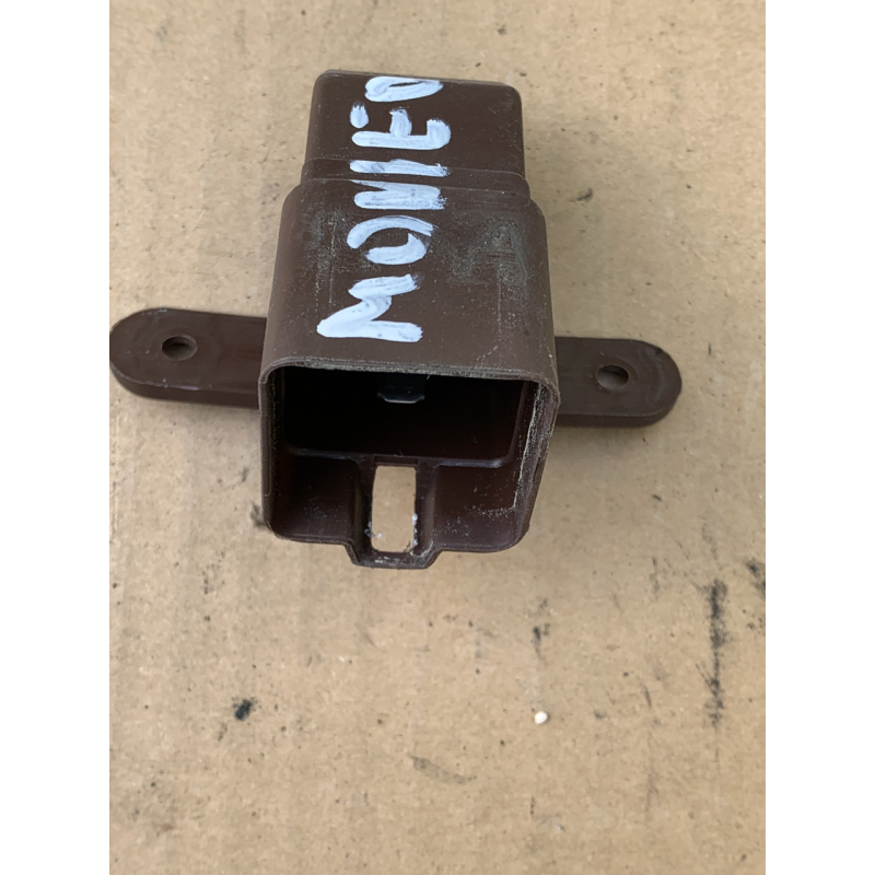 Реле склопідіймачів Ford Mondeo MK1 926614A267AB