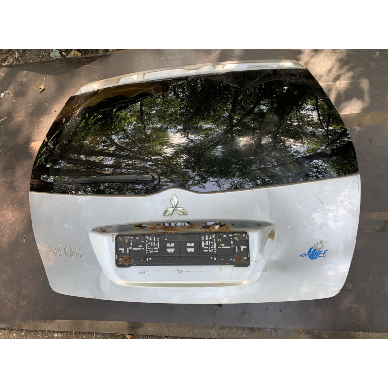 Кришка багажника для Mitsubishi Grandis у зборі Кришка багажника для Mitsubishi Grandis у зборі