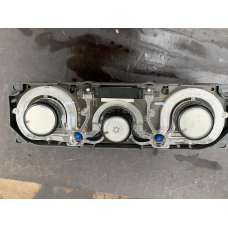 Блок керування кондиціонером Mitsubishi Grandis MN157316