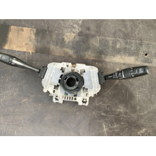 Перемикач підрулевий Mitsubishi Grandis 2.4 Mivec 8600A105