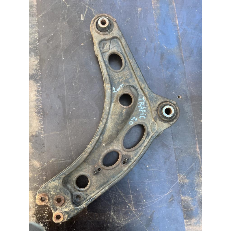 Важіль передній лівий Renault Trafic / Opel Vivaro / Nissan Primastar (07-14) 8200395007 93853464