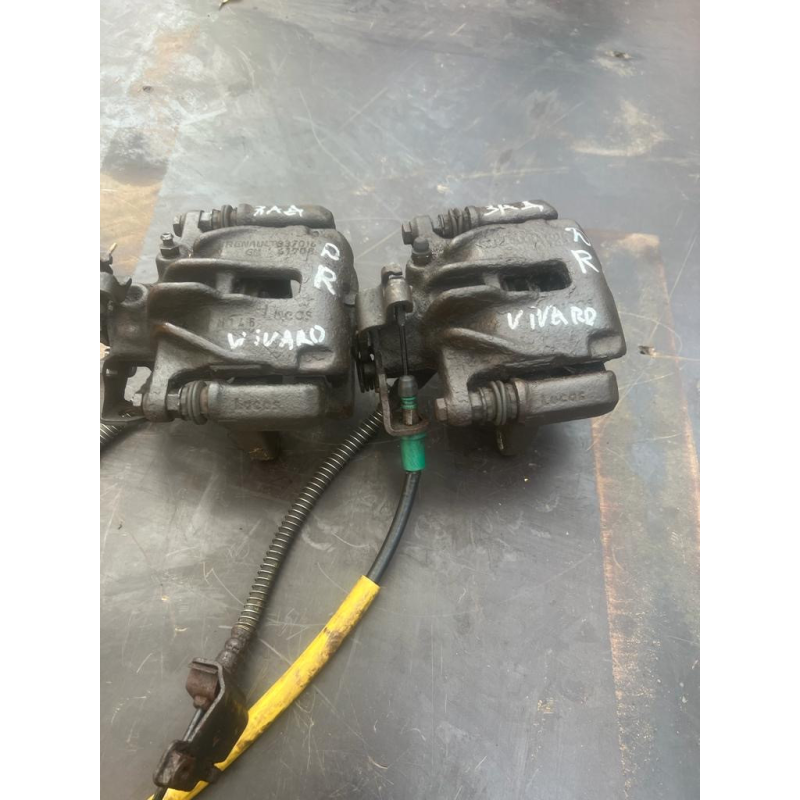 Гальмівний суппорт задній правий Renault Trafic Opel Vivaro Nissan Primastar (01-14) 93192387 7701056165 Гальмівний суппорт задній правий Renault Trafic Opel Vivaro Nissan Primastar (01-14) 93192387 7701056165