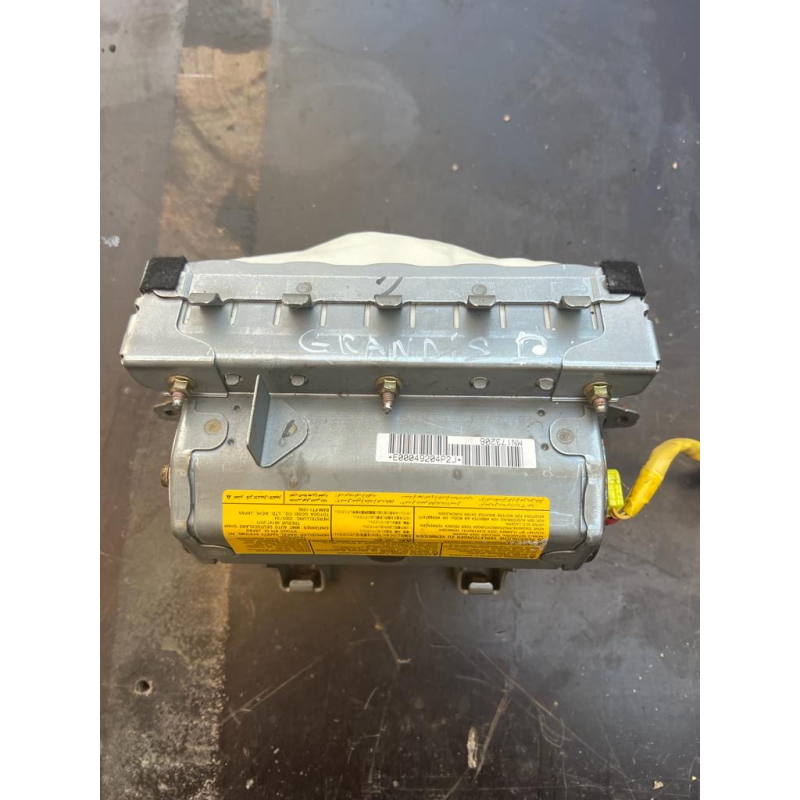 Подушка безпеки переднього пасажира Mitsubishi Grandis MN173206 MN151933