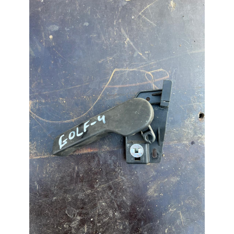 Ручка відкривання капота VW Golf 4 1J1823633