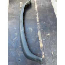 Спойлер переднього бампера Volkswagen Golf 4  1J0805903