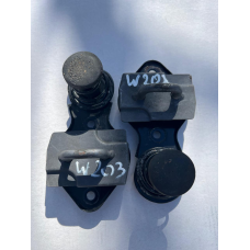 Замок капота Mercedes C-class W203 2038800460 A2038800460